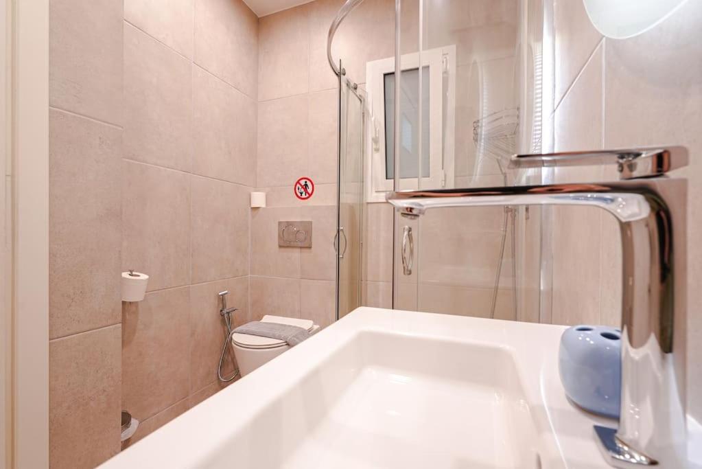 Syntagma Square, 60Sqm Dream Suite Athens Exterior photo